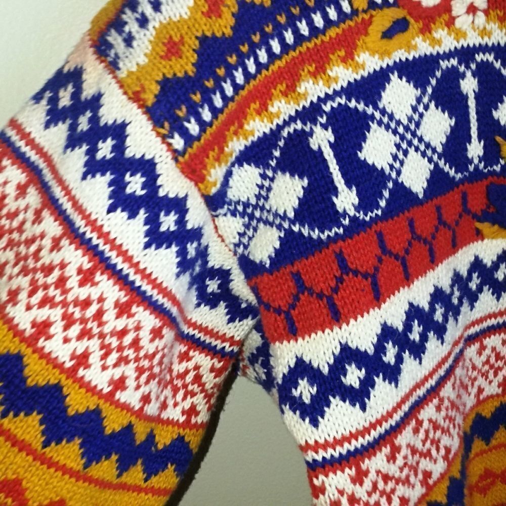 Vintage Multicolored Fair Isles Embroidered Knitted Crewneck Sweater Size Medium - Picture 8 of 14